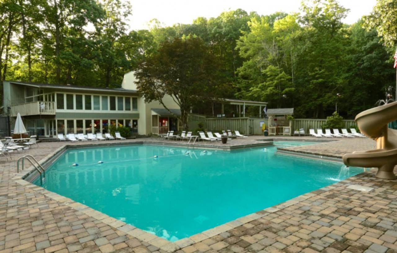 Woodhaven - Private - 3 Suites - Gorgeous Views - 3 Pools - Gamerm - Hottub - Lots Of Bears Gatlinburg Exterior foto